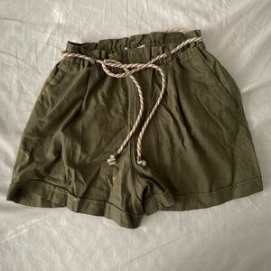 Zara Women’s Olive Green Paperbag Waist Shorts size medium